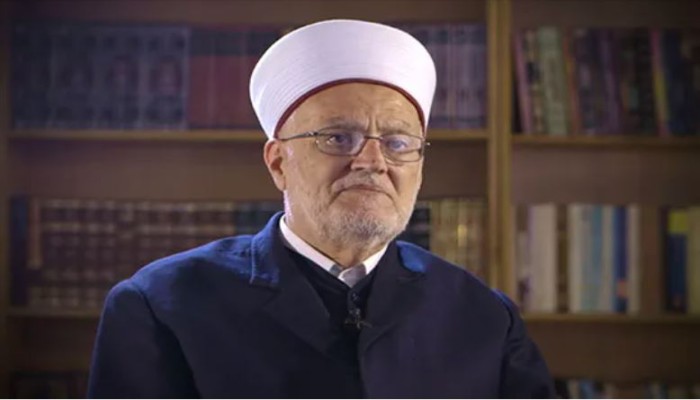 الشيخ عكرمة صبري يحذر من محاولات الاحتلال لتغيير هوية الأقصى
