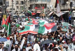 مسيرة حاشدة وسط عمان تهتف لنصرة غزة