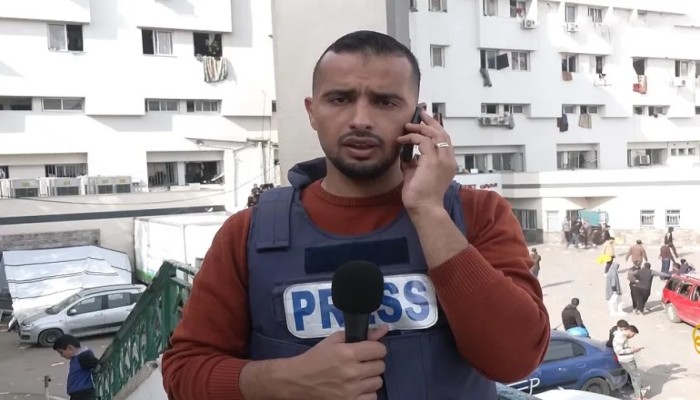 استشهاد مراسل الجزيرة إسماعيل الغول ومصورها رامي الريفي بغارة صهيونية على غزة