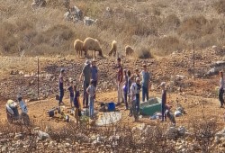 مواجهات عقب محاولة إقامة بؤرة استيطانية شرق نابلس