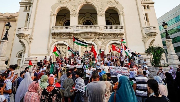 مظاهرة في تونس تندد بالصمت الدولي تجاه جرائم الاحتلال بغزة