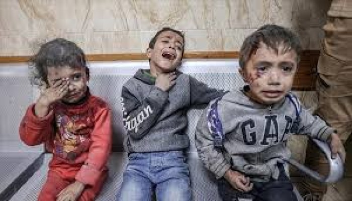 رئيسة الصليب الأحمر: أحتفظ في مكتبي بصورة صاروخ دمر بيت طفلة من غزة