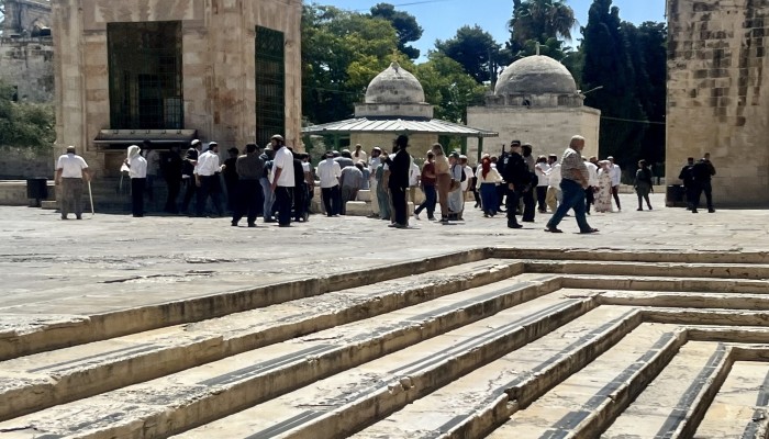 صهاينة يدنسون المسجد الأقصى في سابع أيام عيد العُرش