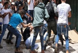 مستوطنون صهاينة يعتدون على شاب فلسطيني في سلفيت