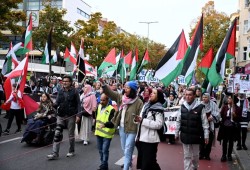 حماس تدعو أحرار العالم لتصعيد الحراك الشعبي لوقف الإبادة في غزة