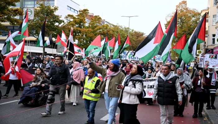 حماس تدعو أحرار العالم لتصعيد الحراك الشعبي لوقف الإبادة في غزة