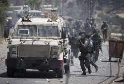 قوات الاحتلال تقتحم بلدات في رام الله وتعتقل 12 فلسطينياً بالضفة