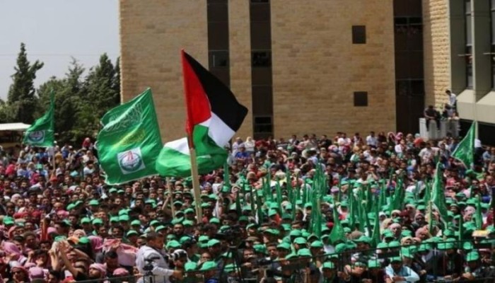 مسيرة حاشدة في بيرزيت دعماً لغزة والمقاومة بالضفة