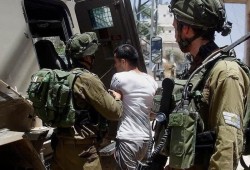 الاحتلال يشن حملة دهم واعتقالات همجية في الضفة