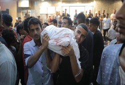 77 شهيدًا و145 إصابة بعدوان الاحتلال على غزة في 24 ساعة