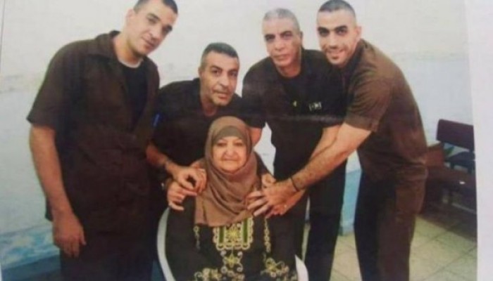 الأشقاء نصر ومحمد وشريف أبو حميد على موعد مع الحرية