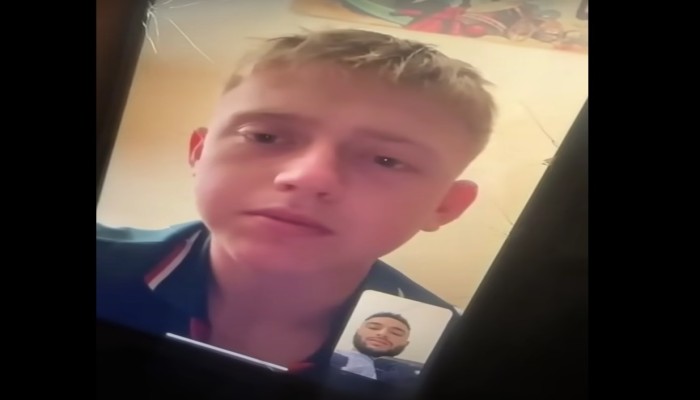 اليوتيوبر البريطاني الشهير جيمس هامبل يعتنق الإسلام