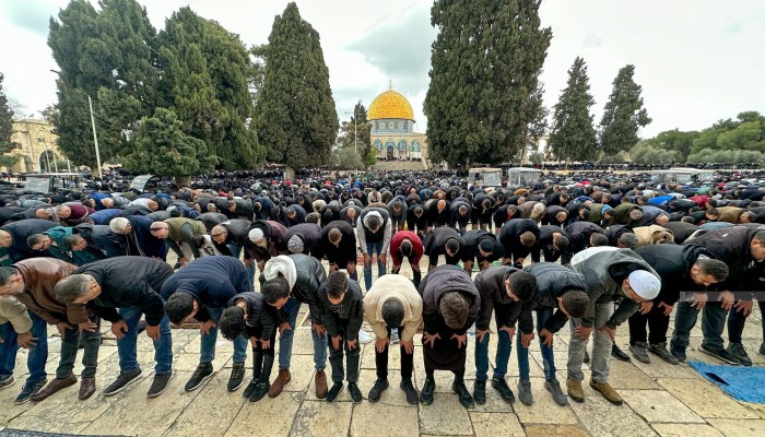 40 ألفا يصلون الجمعة في المسجد الأقصى