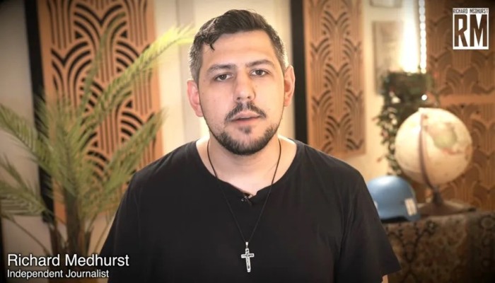 أمن النمسا يدهم منزل الصحفي البريطاني مدهيرست بتهمة الانتماء لحماس