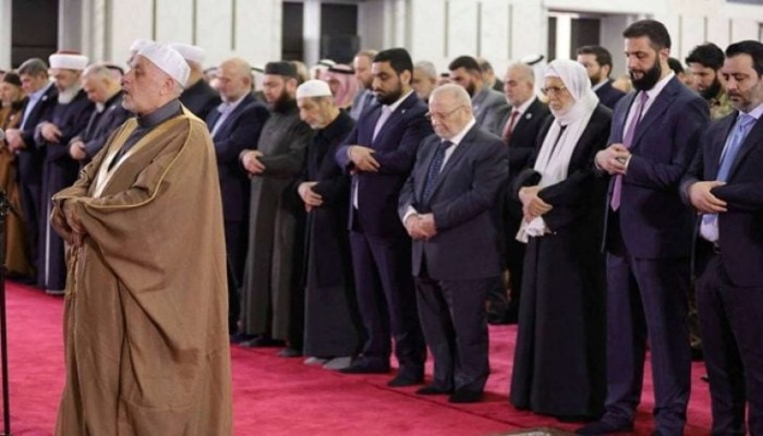 للمرة الأولى في تاريخ سورية.. صلاة العيد في القصر الجمهوري