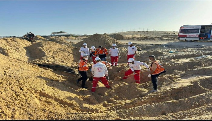 مجزرة المسعفين.. فيديو يوثق الجريمة ويفضح كذب الاحتلال