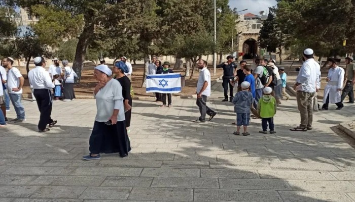 عشرات الصهاينة يقتحمون المسجد الأقصى تحت حماية قوات الاحتلال
