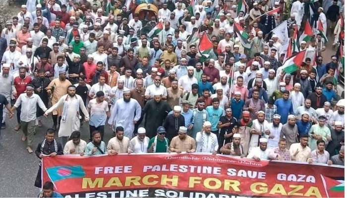 مظاهرة حاشدة في بنجلاديش ضد مجازر غزة وتدين تواطؤ ترامب ومودي
