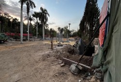 جريمة سطو جديدة للعسكر.. تحويل حديقة المسلة التراثية إلى مطاعم وملاعب