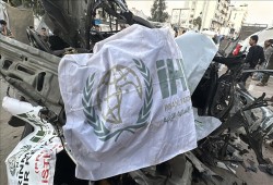 استشهاد 5 عاملين بالإغاثة الدولية في غزة بغارات للاحتلال