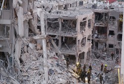 قتلى ودمار في تل أبيب وحيفا جراء القصف الصاروخي الإيراني