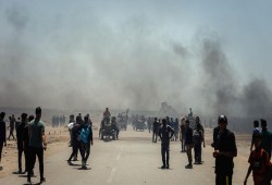 20 شهيدًا و200 جريح برصاص الاحتلال قرب مركز لتوزيع المساعدات في غزة