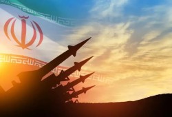 إيران تقصف الكيان الصهيوني بصواريخ سجيل البالستية