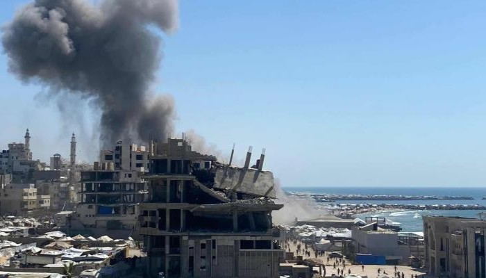 33 شهيدًا بقصف صهيوني استهدف استراحة الباقة غرب غزة