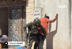 الاحتلال ينكل بأهالي مخيم طولكرم أثناء محاولتهم إخراج مقتنياتهم