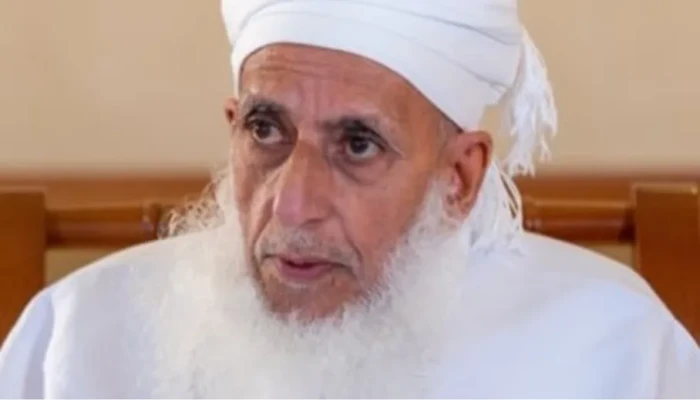 مفتي عمان يدعو لدعم المقاومة الفلسطينية ويشيد ببطولاتها النادرة