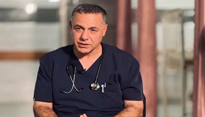 الطبيب أبو صفية يتعرض لظروف اعتقال مميتة بسجون الاحتلال