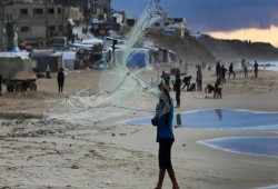 جيش الاحتلال يعتقل صيادين فلسطينيين في بحر غزة