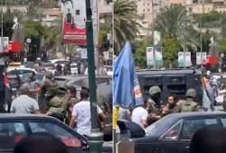 مسيرات بالضفة نصرةً لغزة والسلطة تقمع مسيرة في نابلس