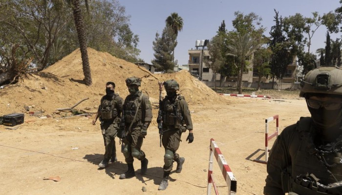 مقتل ضابط وجندي بجيش الاحتلال جنوبي قطاع غزة