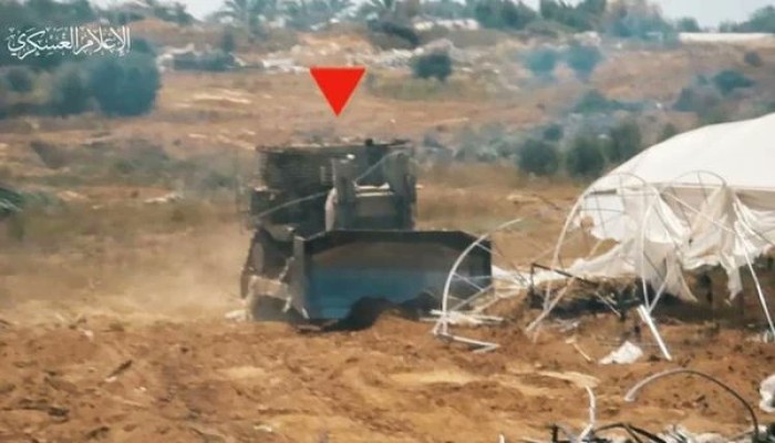 القسام تعلن تفجير جرافة عسكرية للاحتلال شرقي غزة