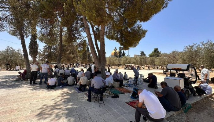 40 ألفًا يؤدون صلاة الجمعة بالمسجد الأقصى