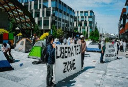 اعتصام في مقر مايكروسوفت احتجاجاً على تعاونها مع جيش الاحتلال