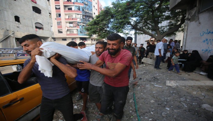 7 شهداء باستهداف طالبي المساعدات وسط قطاع غزة