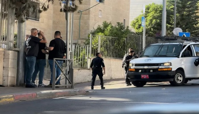 الاحتلال يقتحم مجمع النقابات المهنية بالقدس