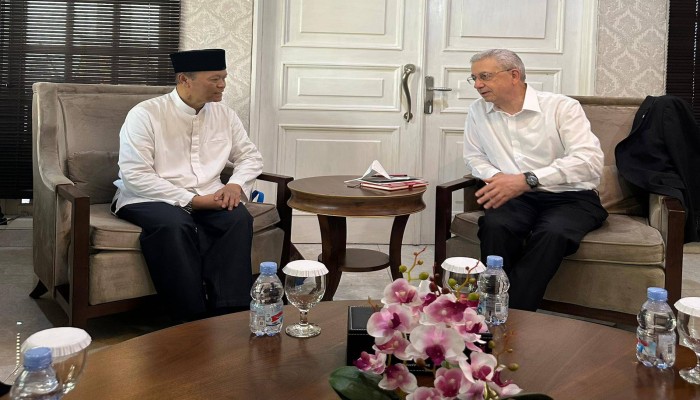 البرغوثي يدعو إندونيسيا إلى مقاومة محاولات تهجير الفلسطينيين