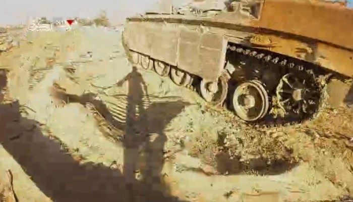 القسام تستهدف جنودا وآليات للاحتلال جنوب غزة وشمالها