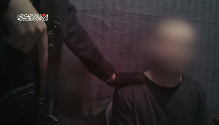 أسير صهيوني لدى القسام: نعيش أيامنا الأخيرة ونتنياهو كذاب