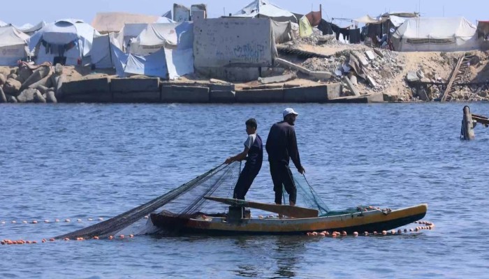 استشهاد اثنين من صيادي غزة برصاص بحرية الاحتلال