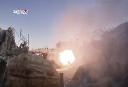 القسام تبث مشاهد استهداف دبابة وجرافة للاحتلال غربي غزة