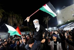 علماء فلسطين: وقف إطلاق النار في غزة ثمرة صمود الشعب والمقاومة
