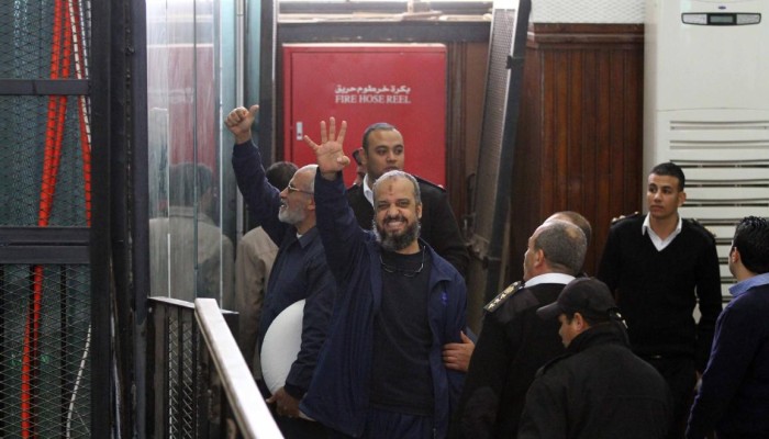 منظمات حقوقية تحمل نظام الانقلاب مسئولية تدهور صحة د. البلتاجي