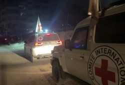 القسام تسلم جثة أسير صهيوني للصليب الأحمر