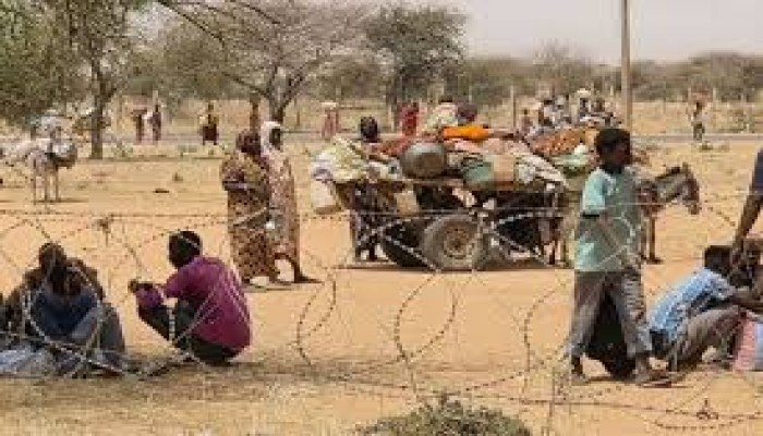 المجاعة تتفاقم في الفاشر ونزوح عشرات الآلاف وانهيار الخدمات