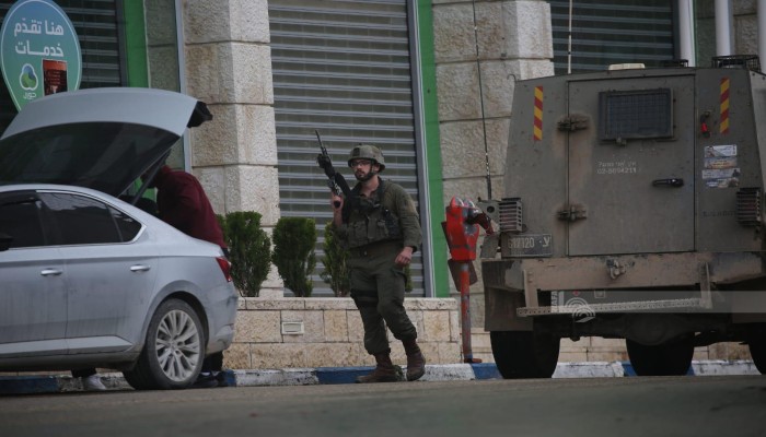 الاحتلال يواصل اقتحاماته في مناطق عدة بالضفة