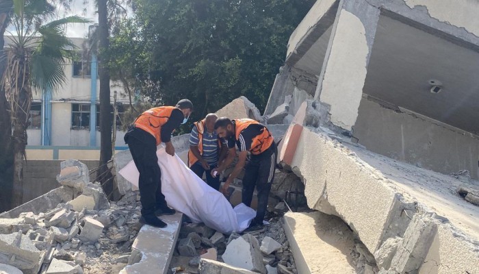 قصف صهيوني وانتشال 4 شهداء شرقي خان يونس وغزة